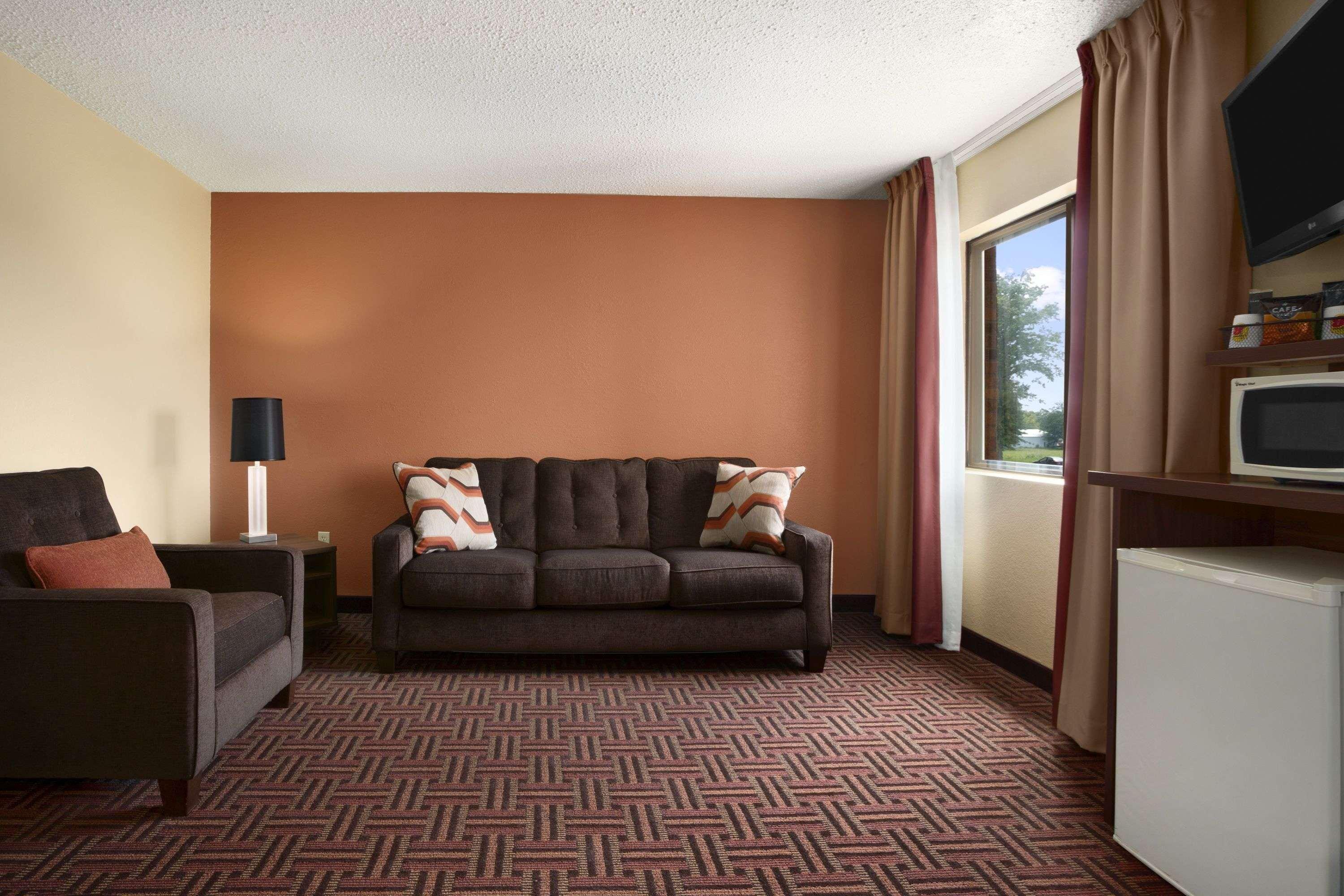 Super 8 By Wyndham Marion Motel Eksteriør billede